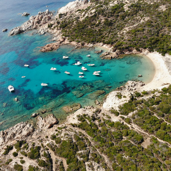 il-busciolotto-locanda-santa-teresa-gallura-servizio-biglietteria-escursioni